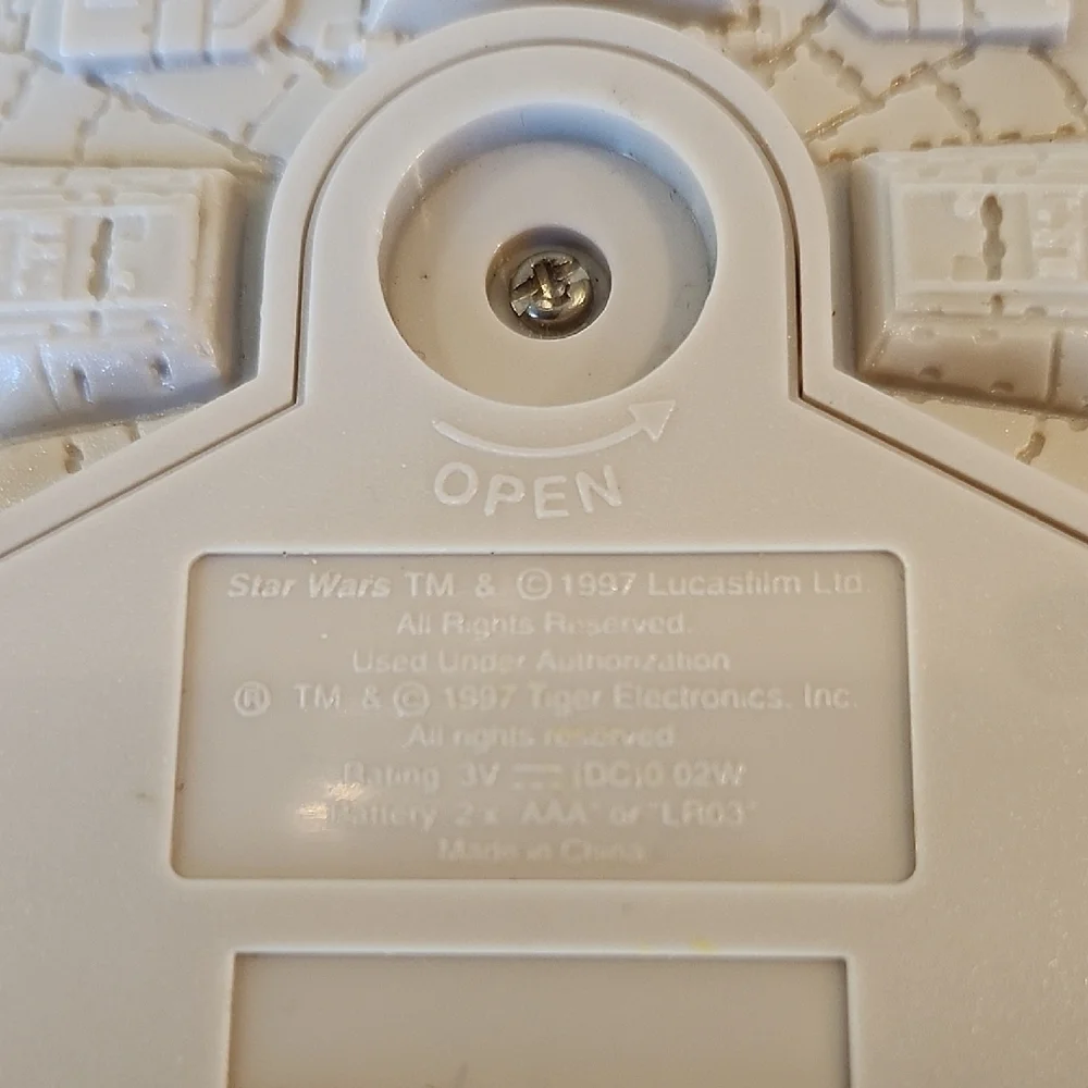Star Wars‎ Millennium Falcon Challenge handheld game 1997 Tiger Electronics